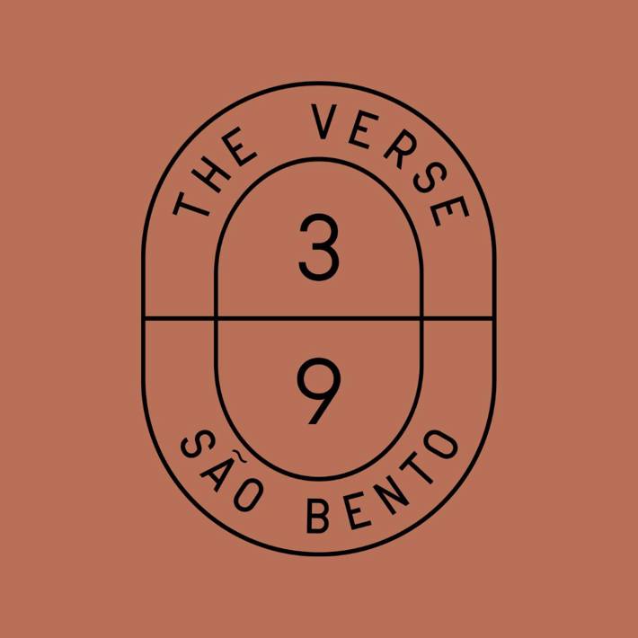 Hotel The Verse recruta Rececionista 