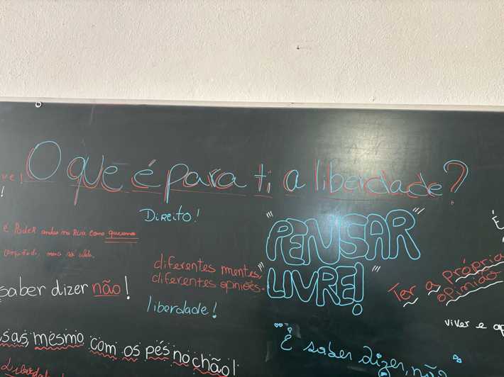 EPVT assinala 25 de Abril com criatividade e reflexão sobre a Liberdade
