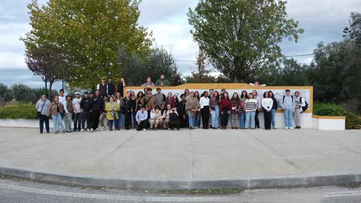 Alunos do 12ºano da EPVT em visita de estudo à Golegã 