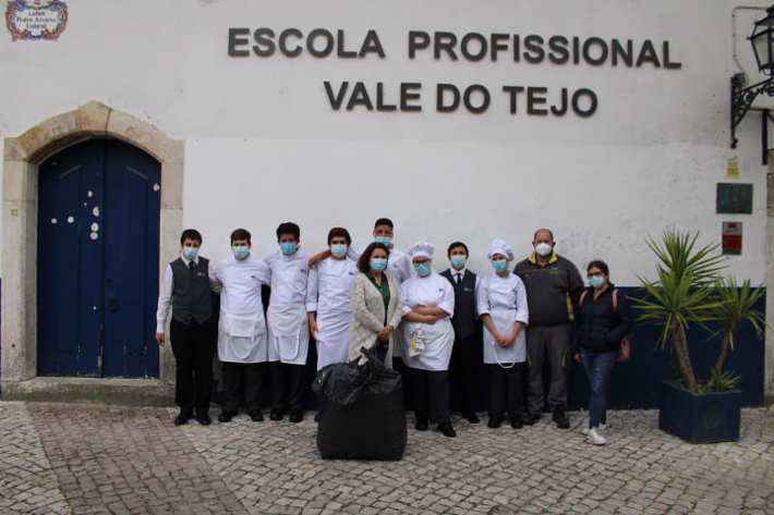 Recolha de tampas com fim solidário